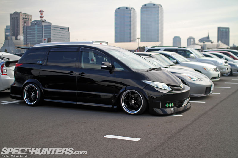 Tokyo-Auto-Salon-2013-Parking-Lot-35.jpg