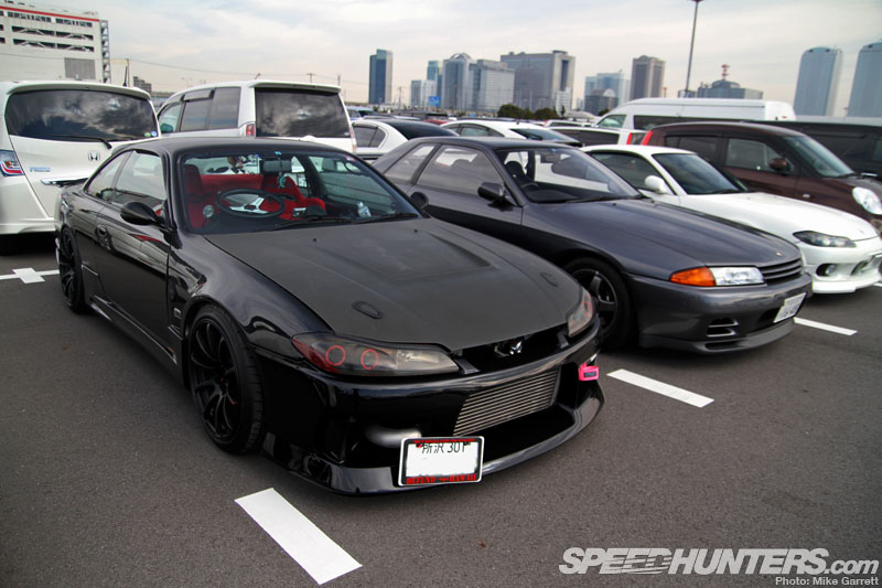 Tokyo-Auto-Salon-2013-Parking-Lot-14.jpg