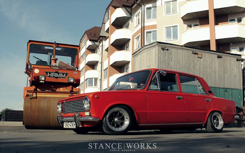 stanced-lada-smoor.jpg