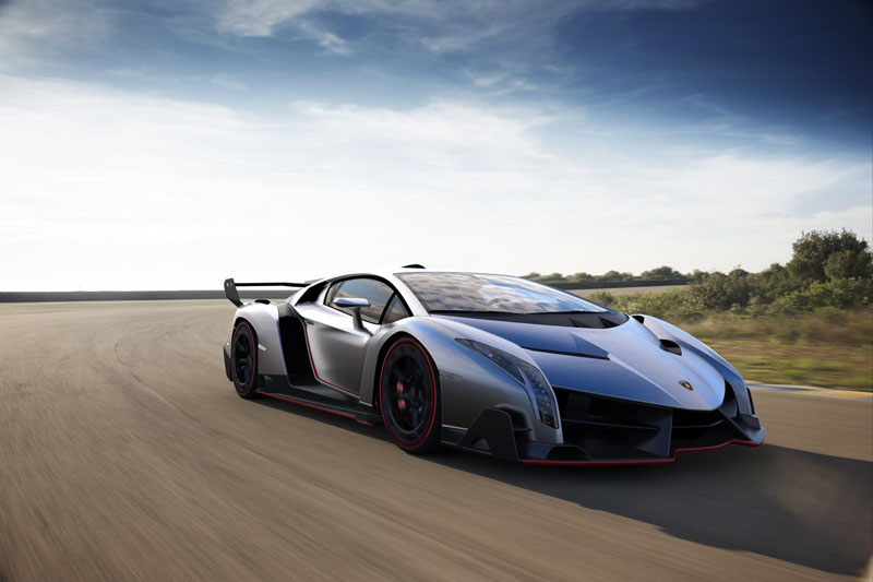 Lambo-Veneno-03.jpg