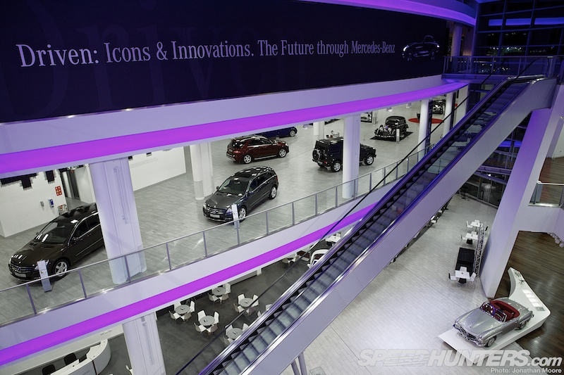 Mercedes-Benz_World-009.jpg