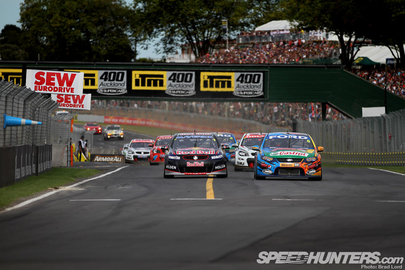 V8SUPERCARS_3923.jpg