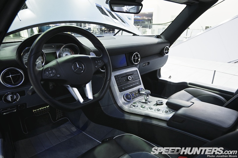 AMG_Mercedes-Benz_World-031.jpg