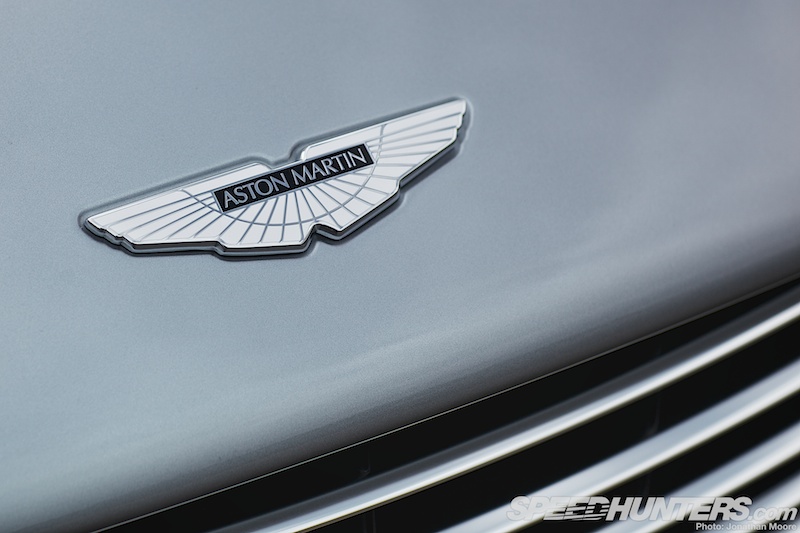 Aston_Martin_Vanquish-007.jpg