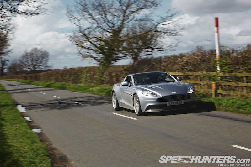 Aston_Martin_Vanquish-033.jpg