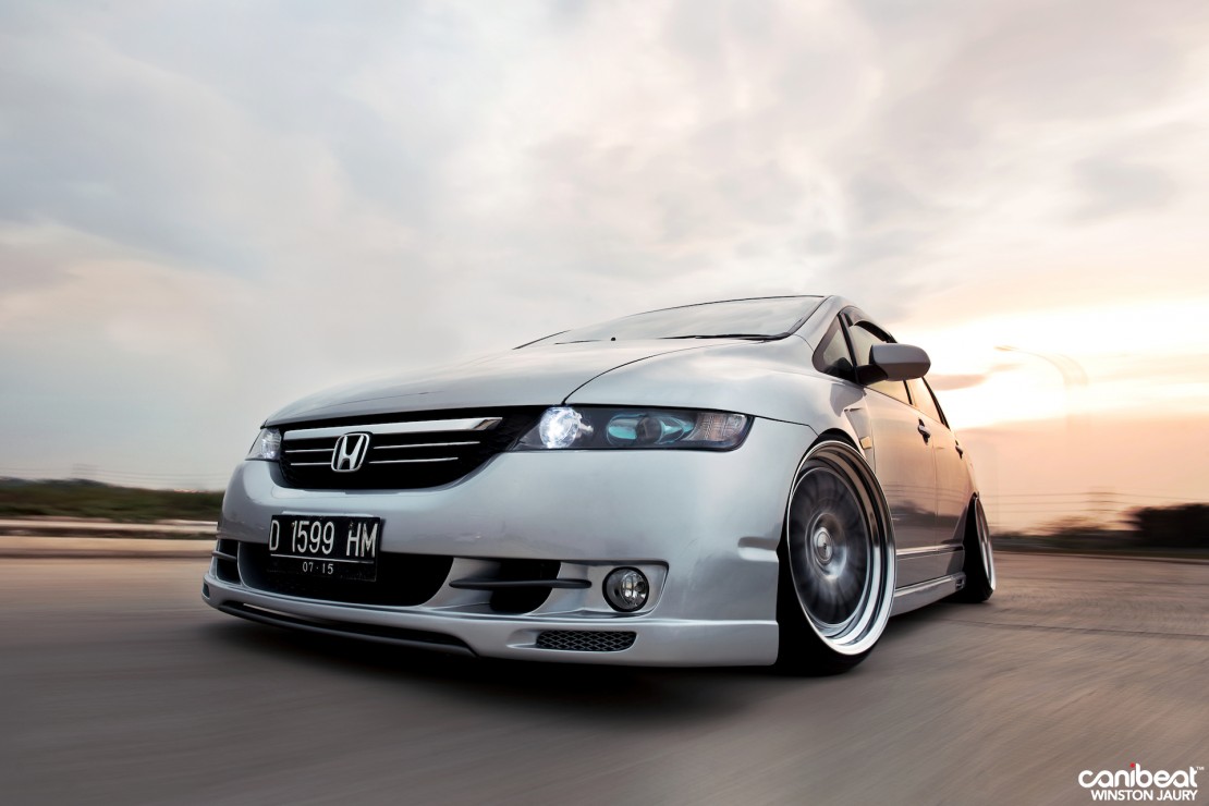 Steven_Honda_Odyssey_Absolute_12-1110x740.jpg
