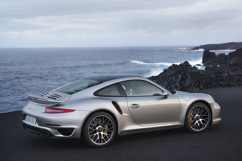 911-Turbo-02.jpg