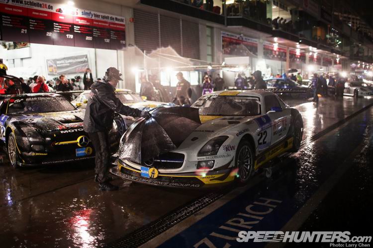 Nurburgring_24_Hours_2013-110.jpg