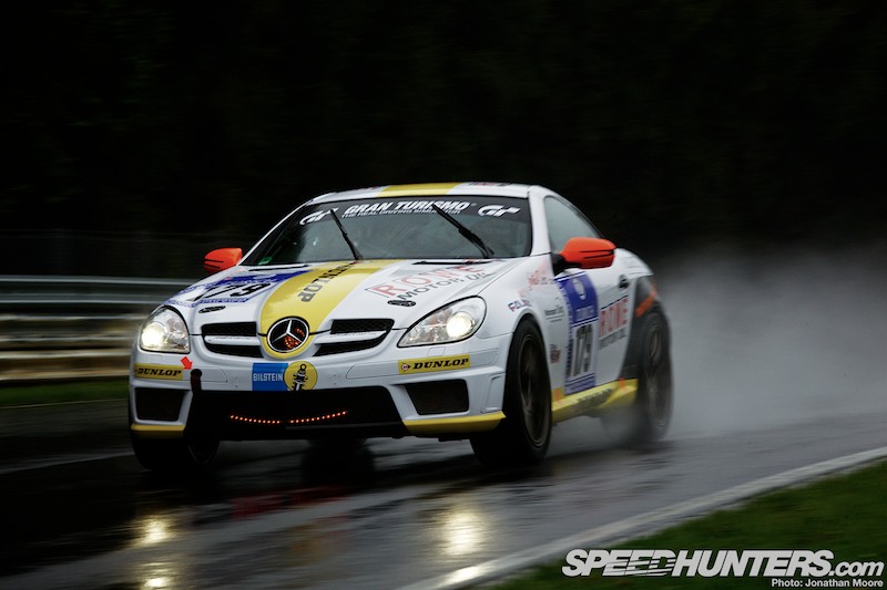 Nurburgring_24_Hours_2013-090.jpg