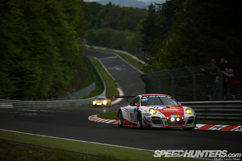 Nurburgring_24_Hours_2013-084.jpg