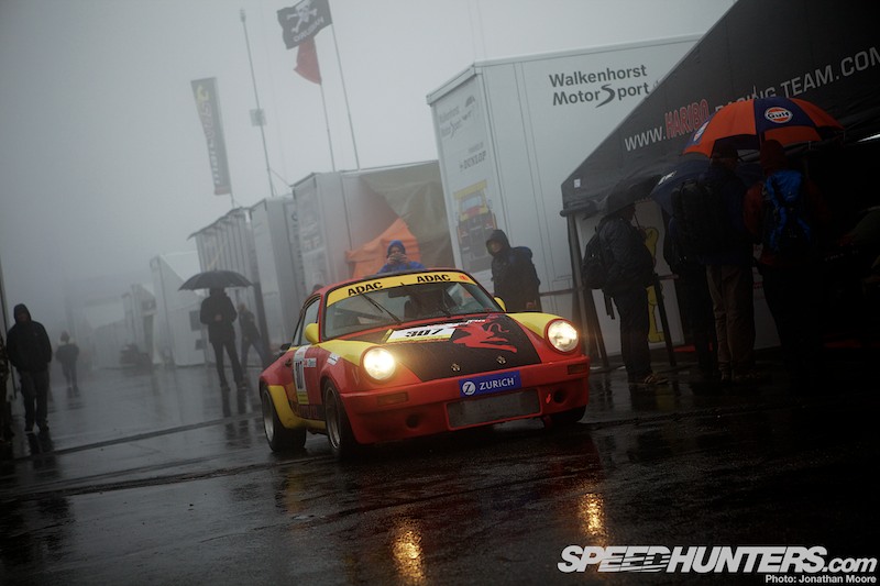 Nurburgring_24_Hours_2013-076.jpg