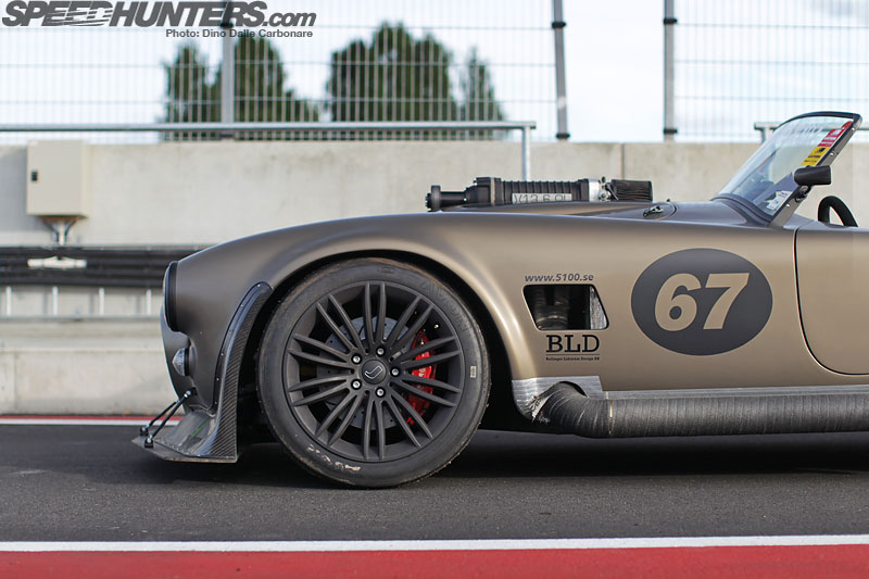 V12-Cobra-02.jpg