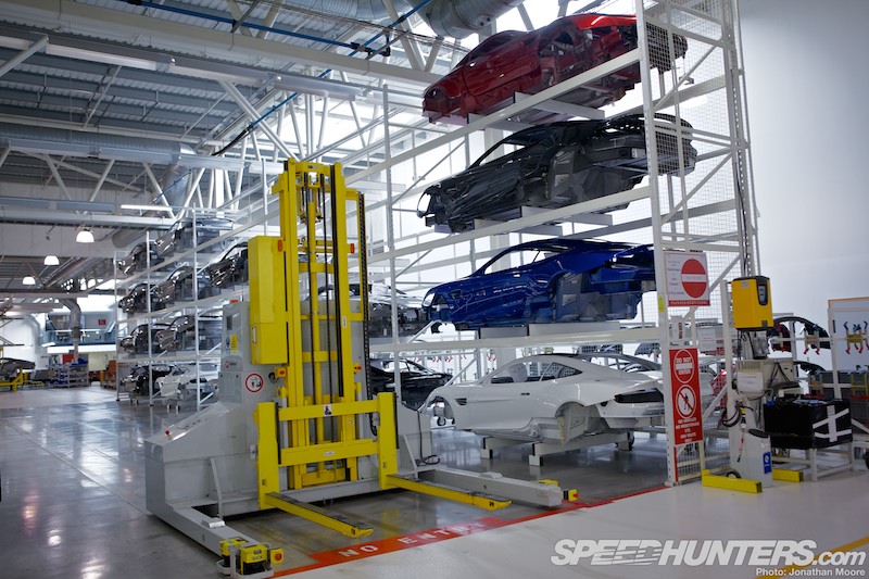 Aston_Martin_Gaydon-016.jpg