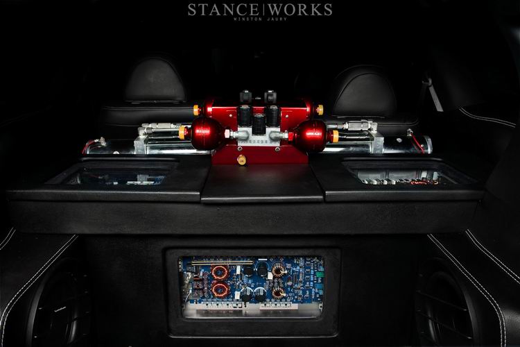 hydraulics-hydrohaulics-trunk-stereo.jpg