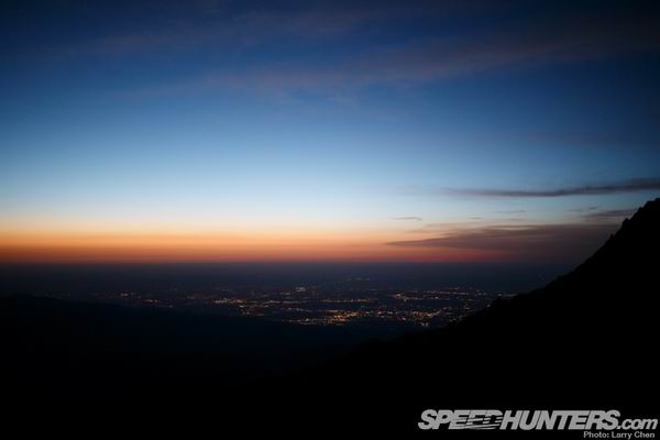 Larry_Chen_Speedhunters_Porsche_997_pikes_peak_dream_drive-7.jpg
