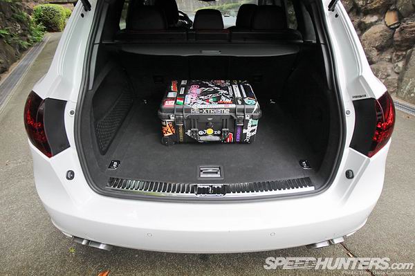 Cayenne-Turbo-S-24.jpg