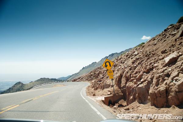 Larry_Chen_Speedhunters_Porsche_997_pikes_peak_dream_drive-49.jpg