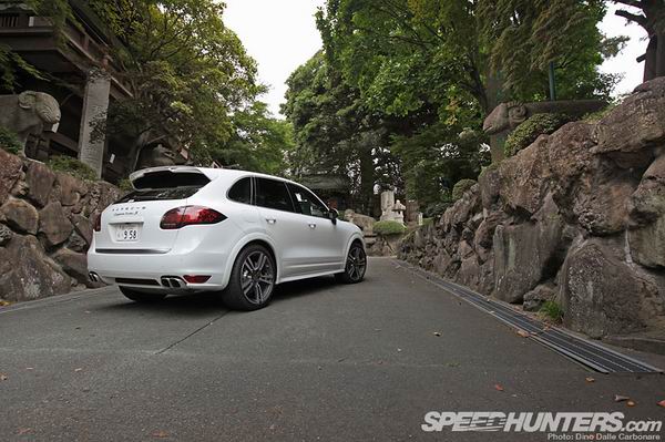 Cayenne-Turbo-S-13.jpg