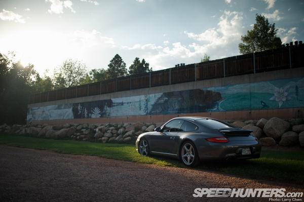 Larry_Chen_Speedhunters_Porsche_997_pikes_peak_dream_drive-3.jpg