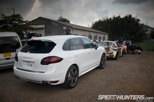 Larry_Chen_Speedhunters_Porsche_dino_cayenne-11.jpg