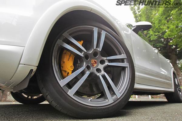Cayenne-Turbo-S-12.jpg
