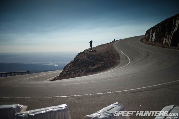 Larry_Chen_Speedhunters_Porsche_997_pikes_peak_dream_drive-16.jpg