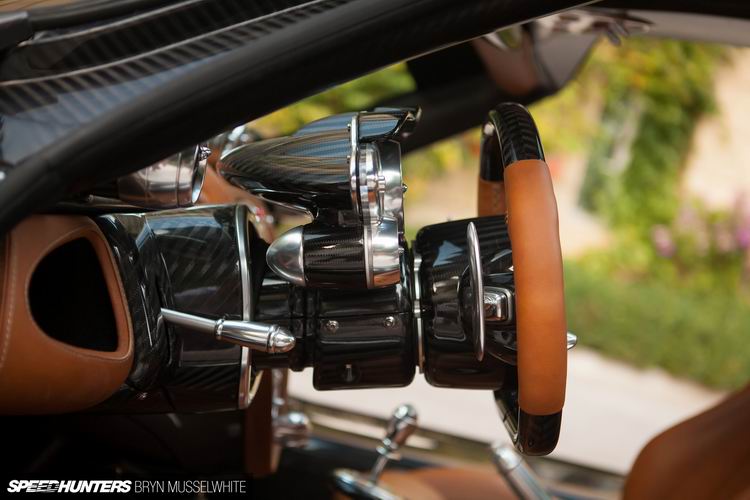 Pagani-Huayra-feature-car-23.jpg