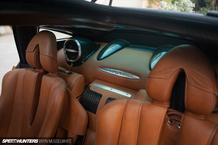 Pagani-Huayra-feature-car-40.jpg