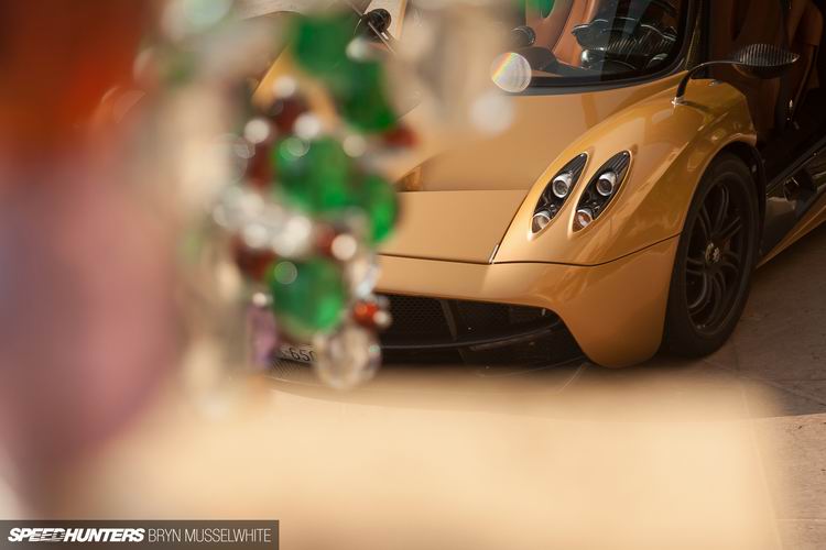 Pagani-Huayra-feature-car-4.jpg