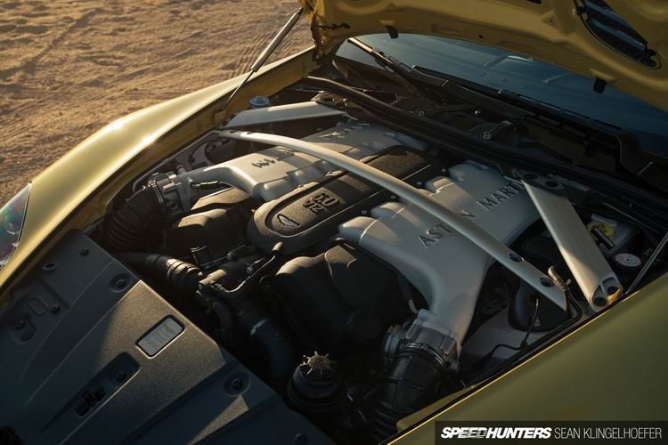 Aston-Martin-Vantage-V12-S-05.jpg