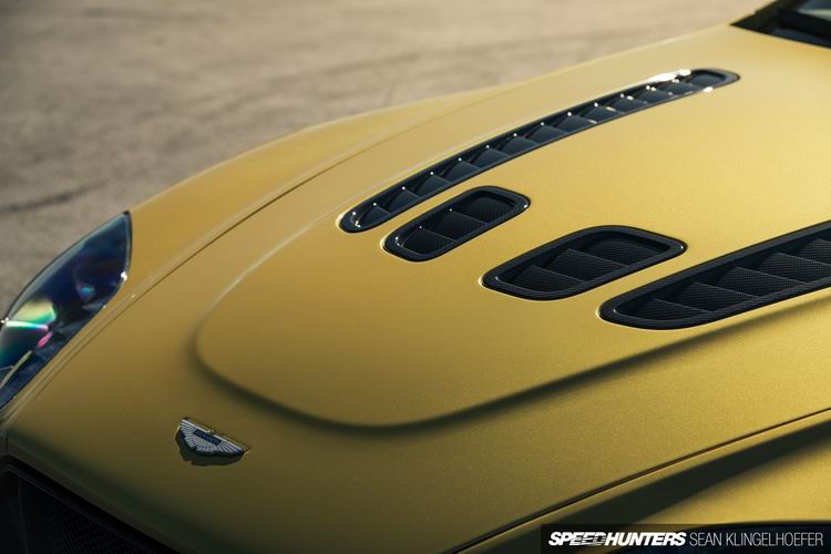 Aston-Martin-Vantage-V12-S-16.jpg