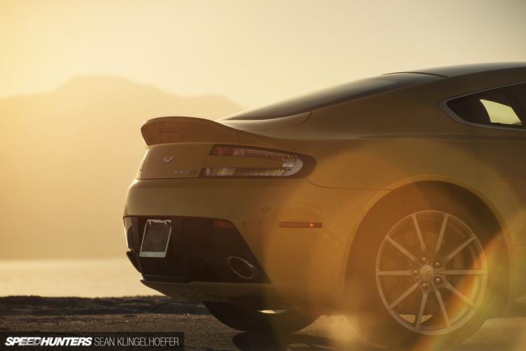 Aston-Martin-Vantage-V12-S-39.jpg