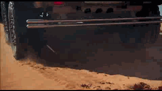 05���ִ� ����G63 AMG 6X6 (41).gif