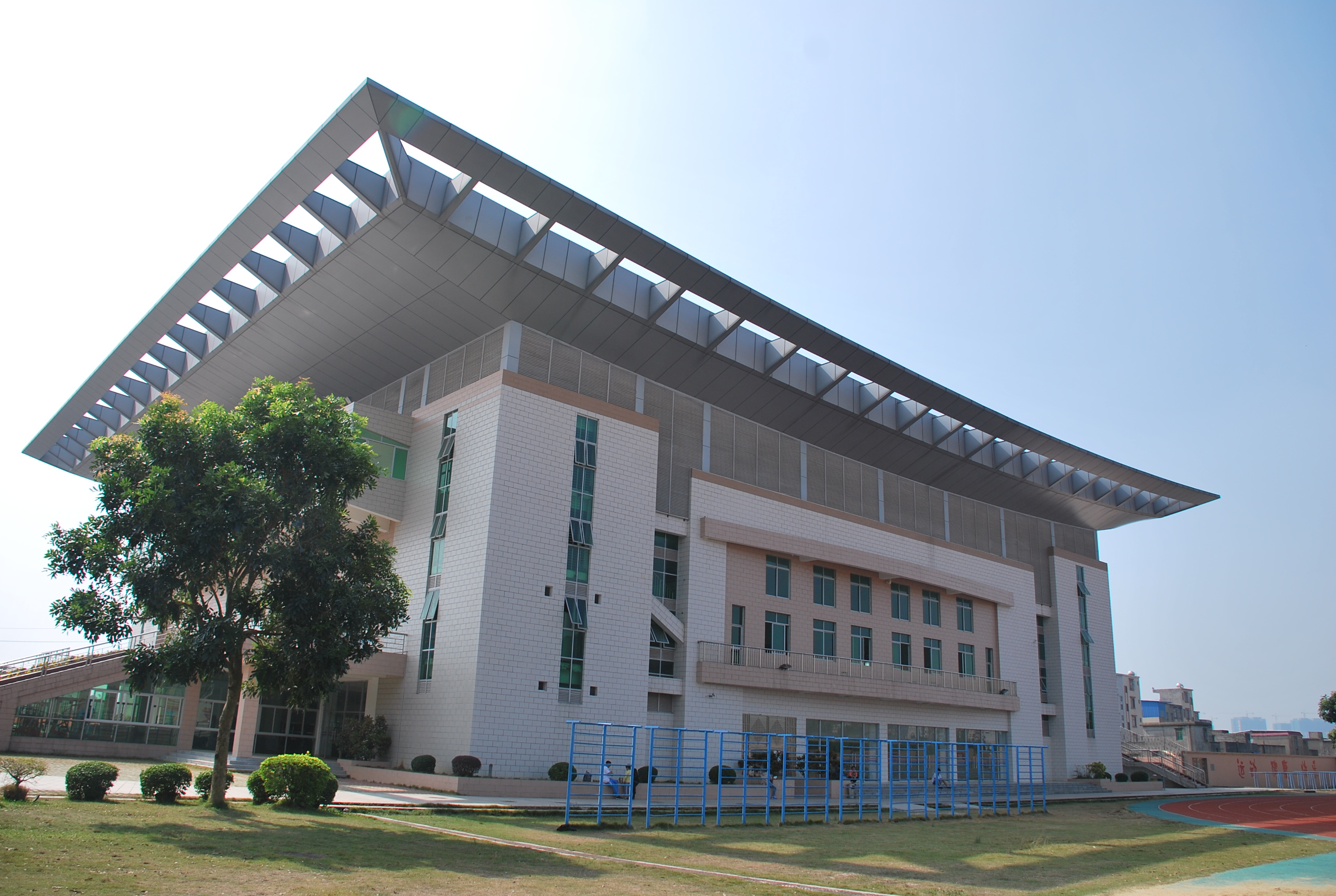 ͬѧ�ۻᣨĸУ�� 127.JPG