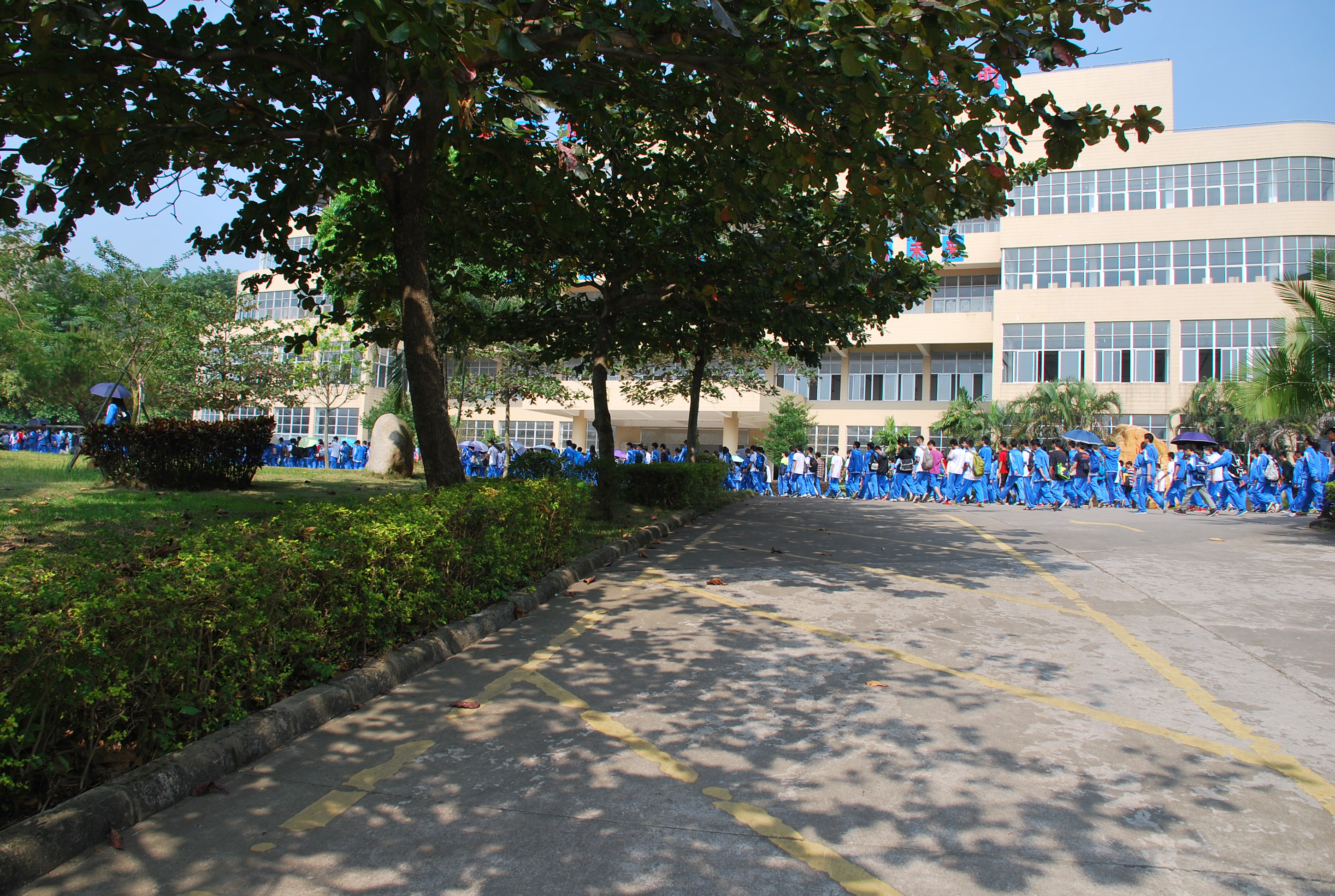 ͬѧ�ۻᣨĸУ�� 108.JPG