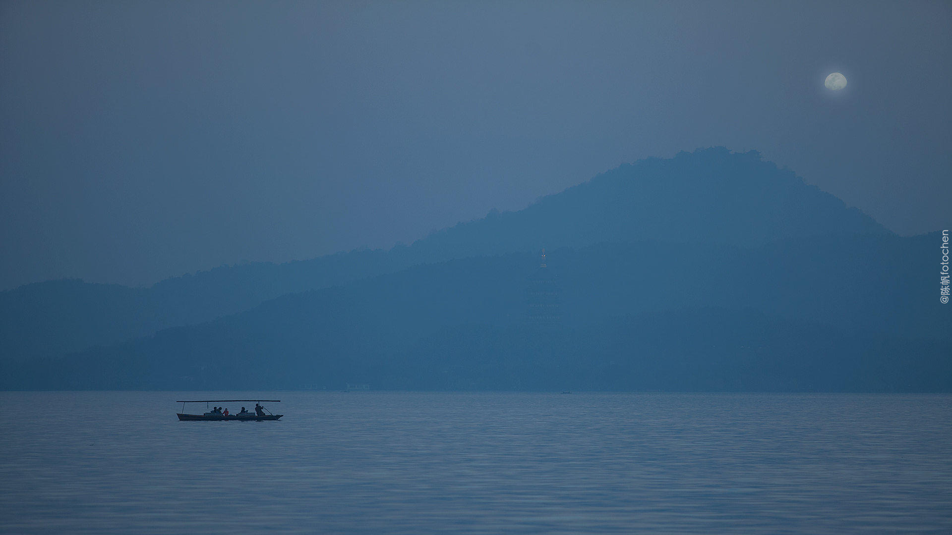 ��ת 69bbca83ly1fxmrqeagb1j20u01hcwh4.jpg